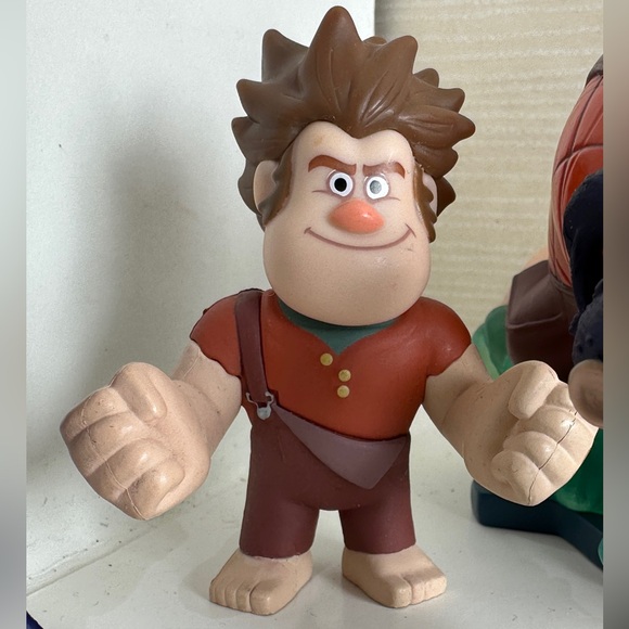 Disney Wreck-It Ralph Action Figures - Picture 10 of 13